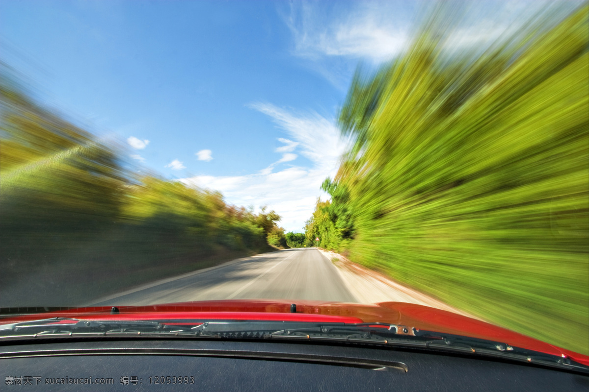 高速 行驶 时 车窗 外 风景 轿车 跑车 速度 高速行驶 车辆 动感模糊 车窗窗外 蓝天白云 公路 美景 高清图片 汽车图片 现代科技