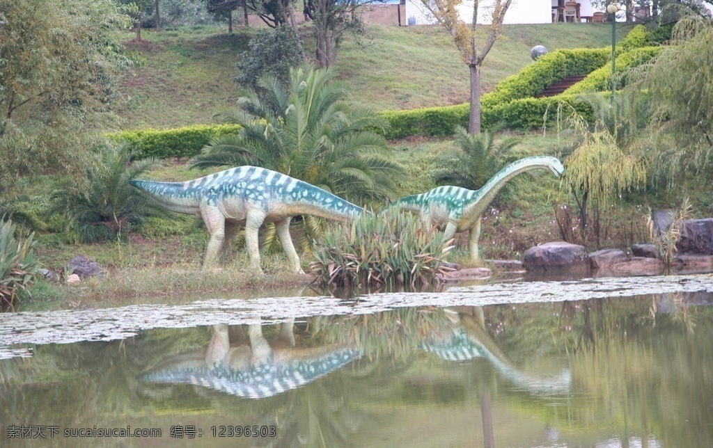 恐龙谷 云南 禄丰 恐龙 旅游 人文景观 雕塑 水边 国内旅游 旅游摄影