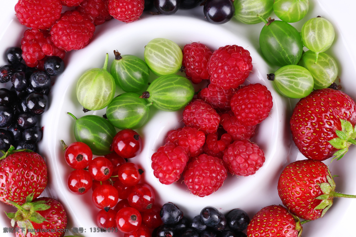 新鲜 水果 桑椹 草莓 树莓 沙棘 水果蔬菜 餐饮美食 红色