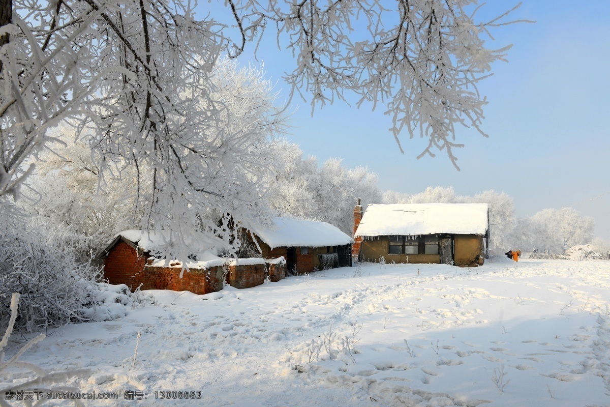 雪中小屋 吉林 雾凇 中的小房屋 朴素而不失 真朴寒冷冬季 独一处美感 自然景观 自然风景