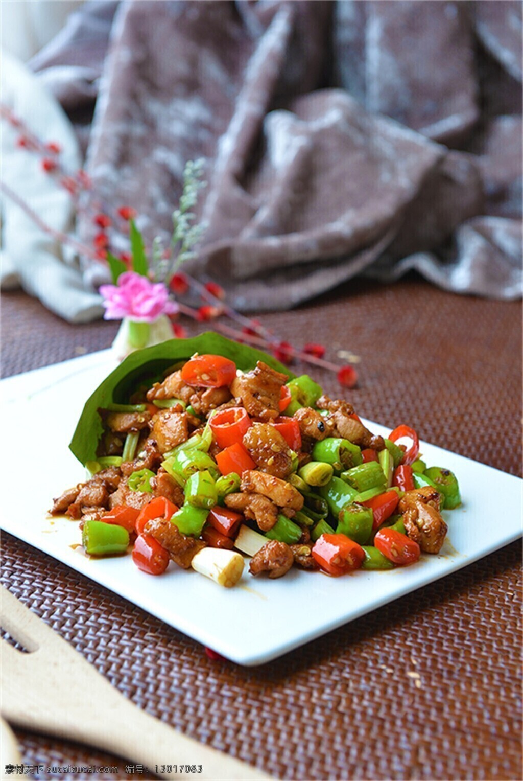 农家小炒鸡 小炒鸡 衡阳小炒鸡 鸡肉 炒鸡块 私房小炒鸡 大盘鸡 红烧鸡肉 鸡块 鸡丁 辣椒炒鸡 青椒炒鸡 红烧鸡块 餐饮美食 传统美食