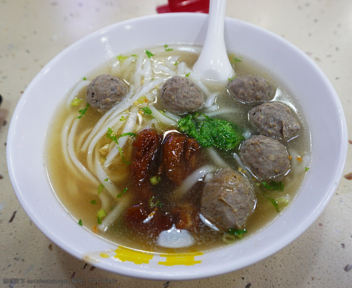 潮汕牛筋丸粉 河粉 牛肉丸 河粉汤 潮汕美食 牛肉丸河粉 牛筋丸河粉 潮汕牛肉丸粉 美食照片 餐饮美食 传统美食