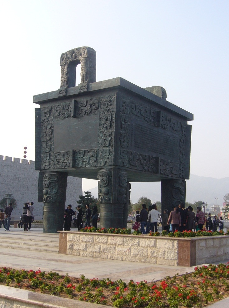 青铜鼎 巨大 揭阳楼青铜鼎 中国风 雕塑 建筑园林