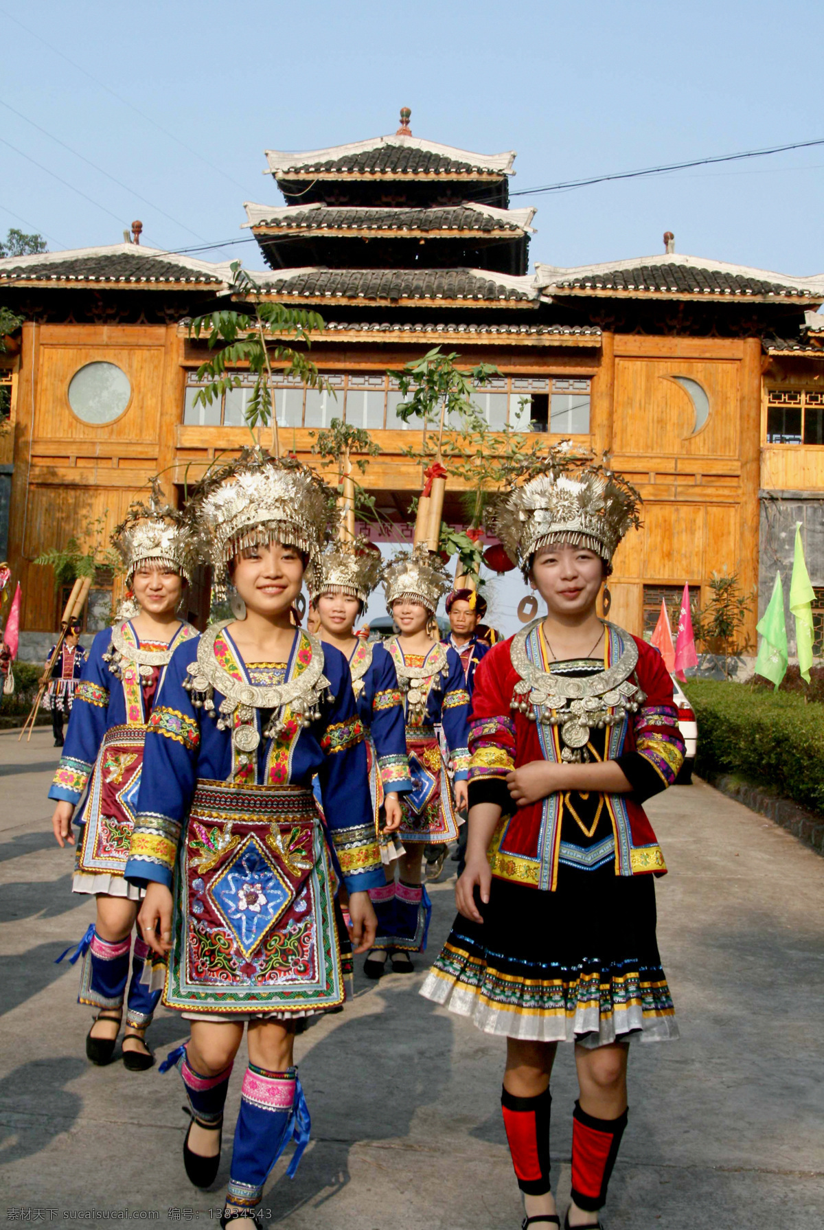 中国少数民族 广西壮族自治区 女孩 女人 中国 少数民族 开心 人物摄影 人物图库