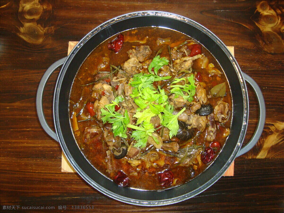 铁锅 土鸡 炖 排骨 美食 美味 鲜美 家常菜 中餐 传统美食 餐饮美食