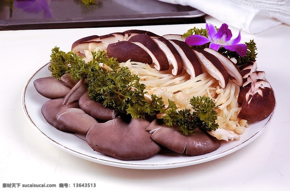 烤 什锦 蘑菇 烤香菇 中华美食 美味 名菜 菜品 美食图片 中华美食图片 餐饮素材 摄影图片 食物原料 餐饮美食