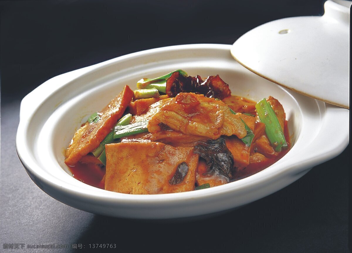 香煎豆腐煲 砂锅 家常豆腐 农家豆腐 红烧豆腐 鲍汁豆腐 香煎豆腐 煎酿豆腐 私房豆腐 海鲜豆腐 石锅豆腐 石磨豆腐 干锅老豆腐 砂锅海鲜 海皇豆腐 菜品图 餐饮美食 传统美食