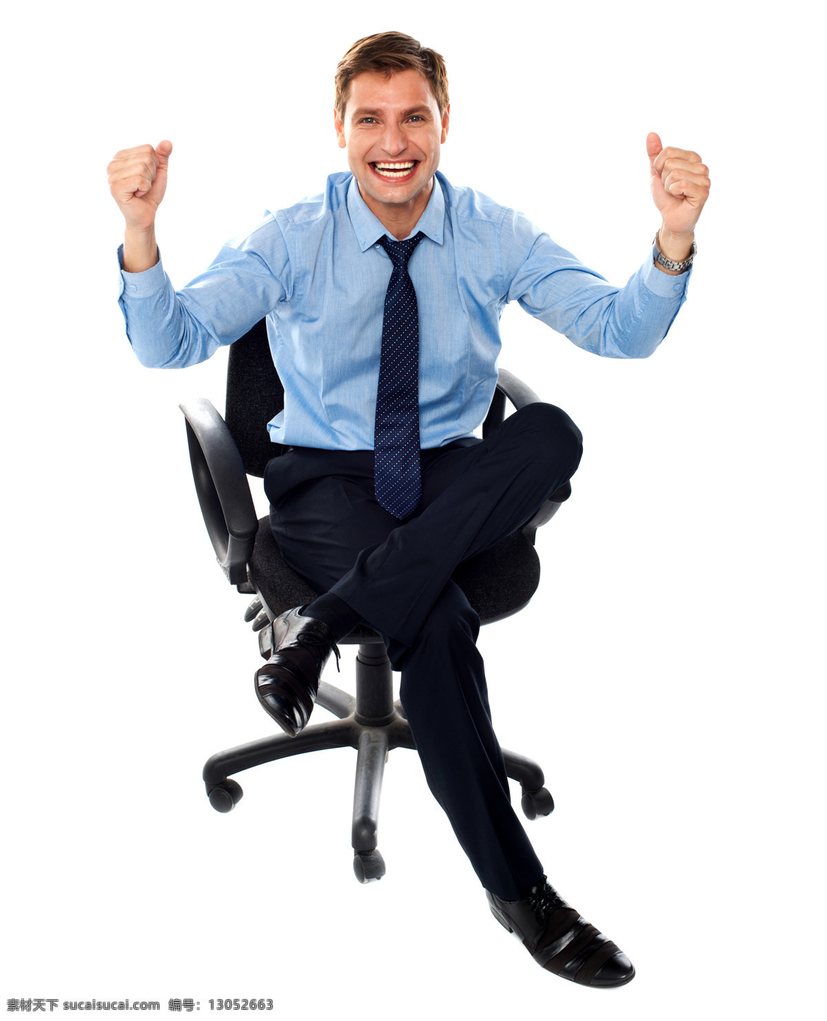 转椅 上 兴奋 商务 男人 微笑 西装领带 职业装 动作 姿势 职业 白领 商务男人 外国男人 帅哥 商务人士 人物图片
