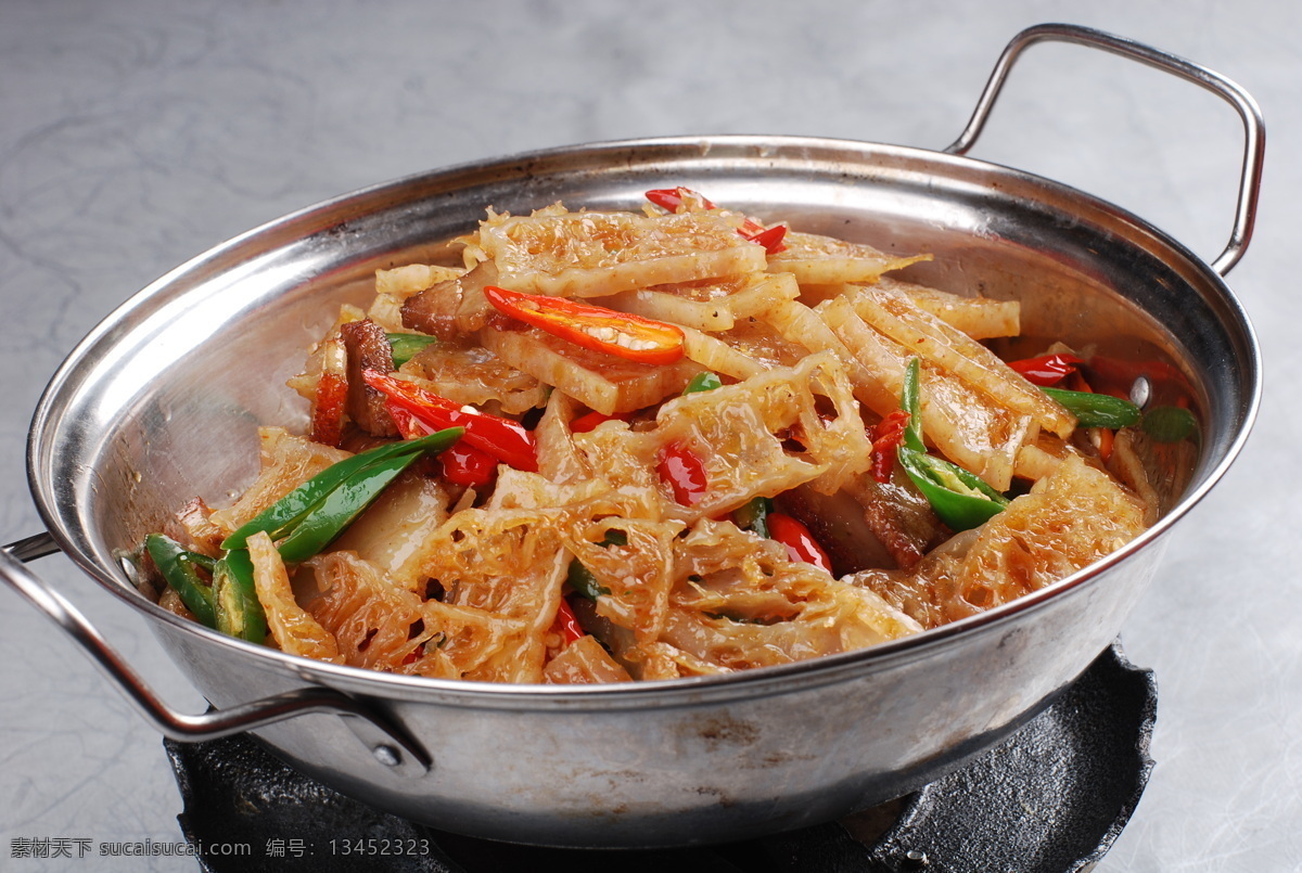 干锅五花肉 干锅排骨 排骨 干煸排骨 炒排骨 火爆排骨 干锅娃娃菜 干锅花菜 娃娃菜 小白菜 鲜香 川菜 下饭菜 菜花烧肉 干锅茶树菇 干锅 茶树菇 腊肉 干锅鸡 美食 餐饮美食 传统美食