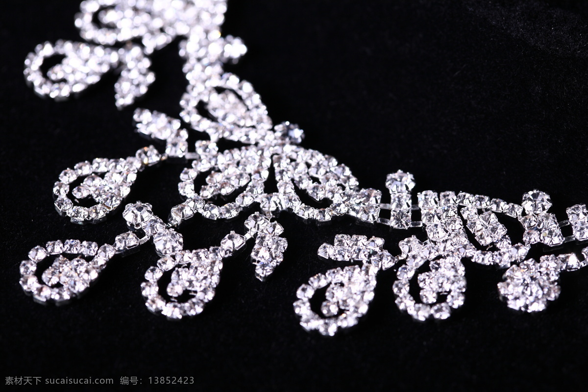 钻石 项链 珠宝 奢侈品 钻石项链 流光异彩 珠宝服饰 生活百科