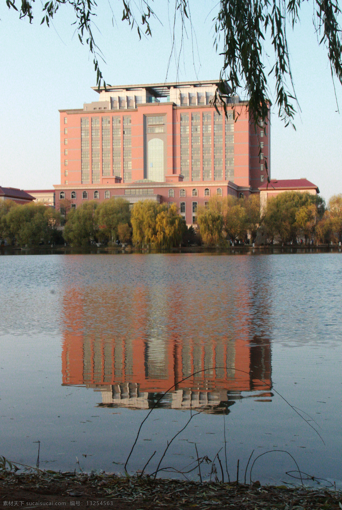 渤海大学 图书馆 仰拍 远景 建筑 建筑物 建筑园林 建筑摄影