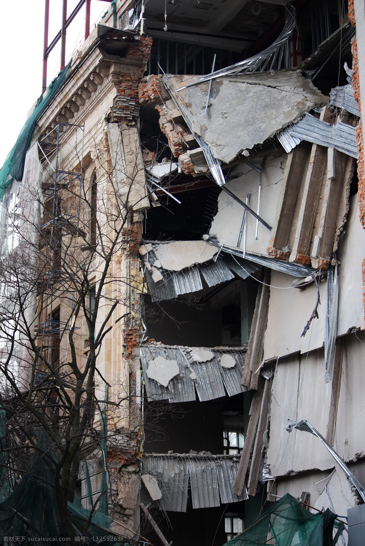 地震 后 建筑 垮塌的房屋 倒塌 房子 坍塌的建筑 坍塌的房子 灾难 废弃房子 废弃建筑 其他类别 环境家居