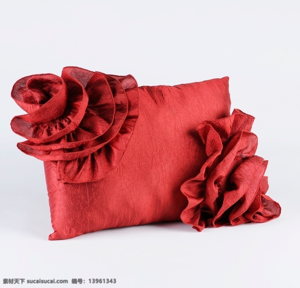 欧式 家居 工艺品 家纺 kirklands 摆件 装饰物 室内物品 抱枕 工艺 叠花 抽褶 红色 生活素材 生活百科
