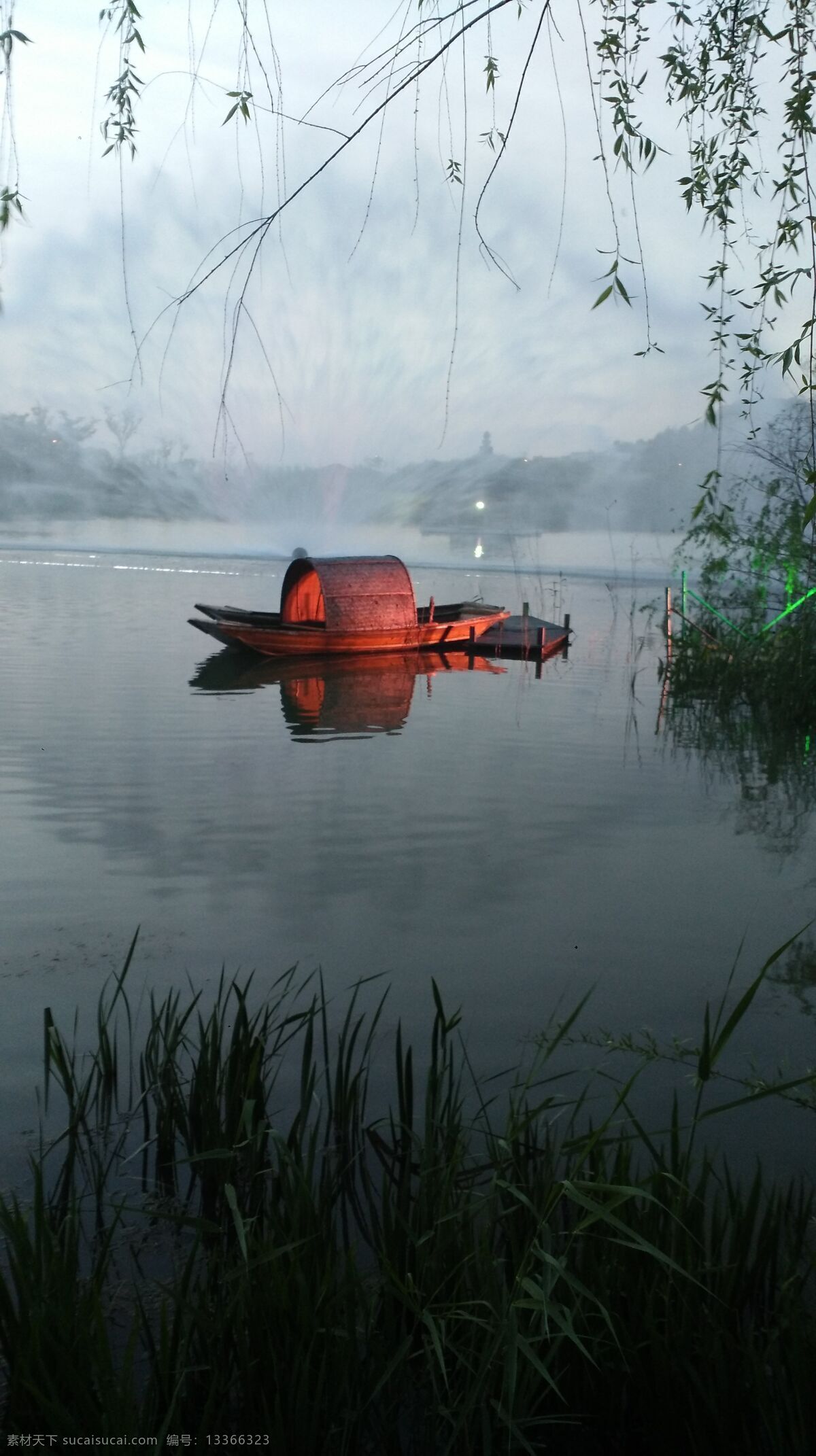 水幕 无锡拈花湾 园林风景 乌篷船 自然风景 风景名胜 无锡园林风景 自然景观