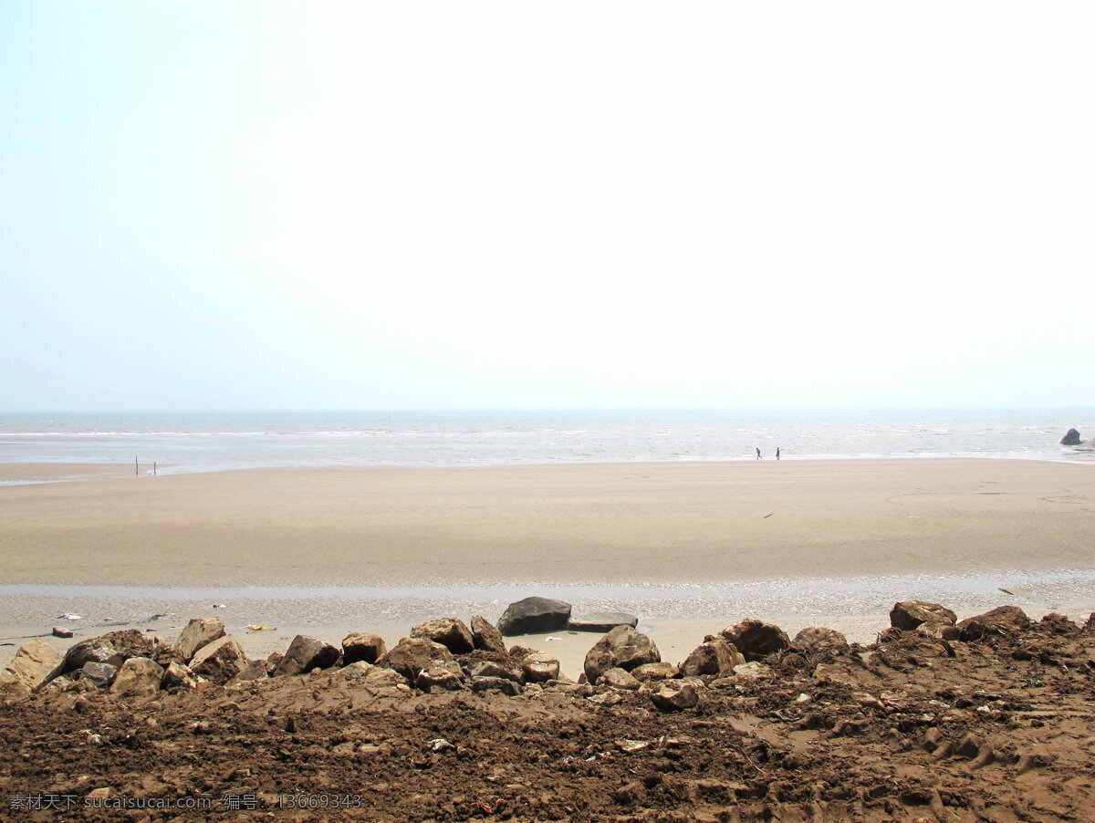 风景图 海边 海滩 树 石壁 地面 海风 自然风景 自然景观