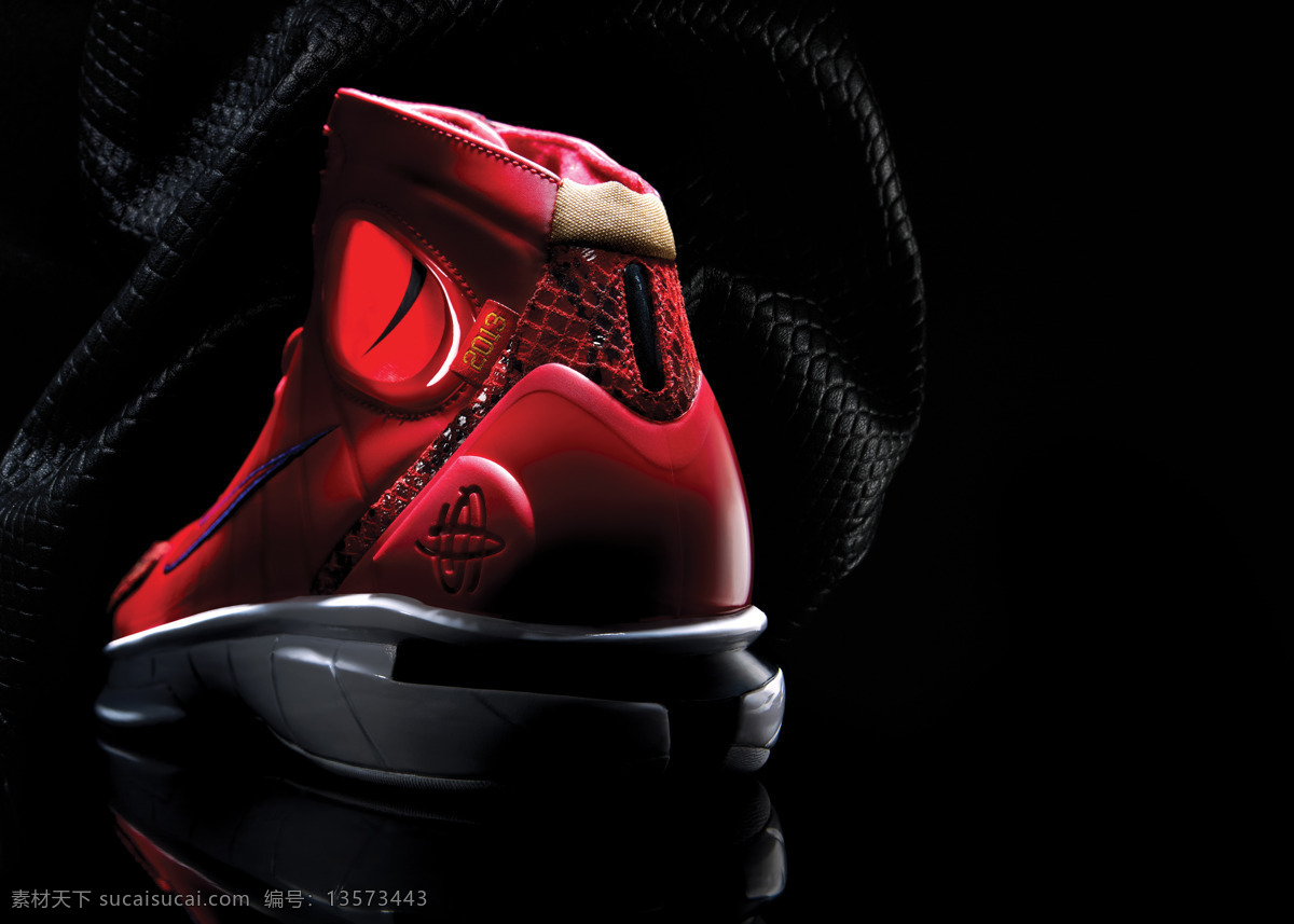 nike 广告 篮球鞋 平面 体育运动 文化艺术 运动 篮球 鞋 psd源文件