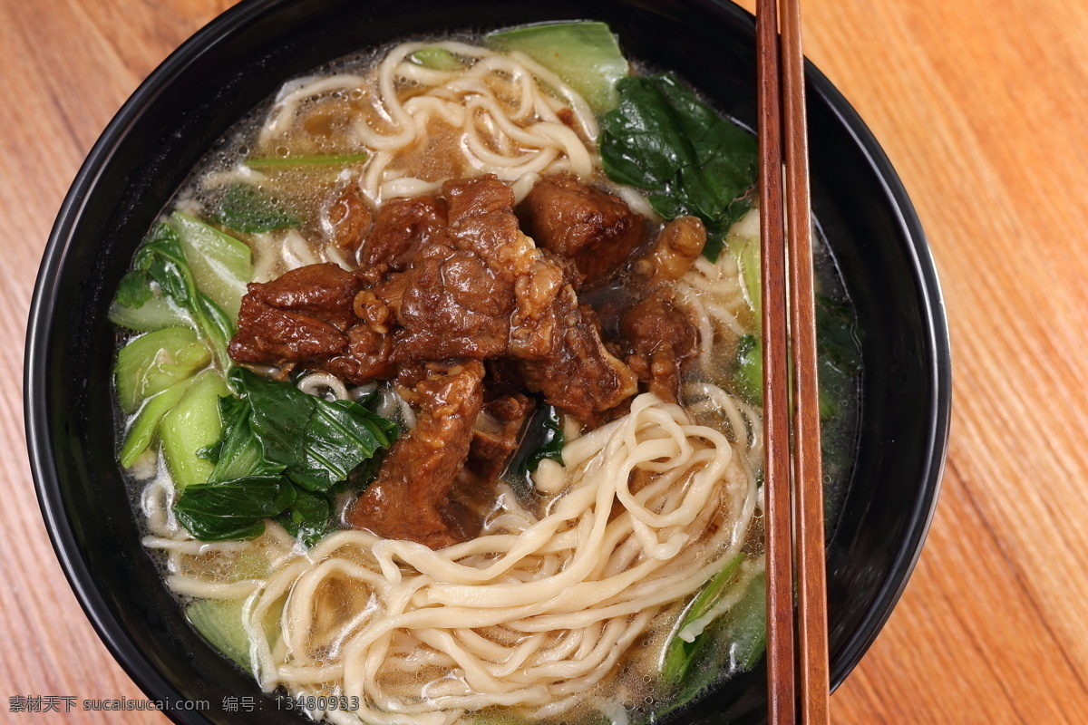 小排面 小排 青菜 面条 手工面条 手打面 餐饮美食 传统美食