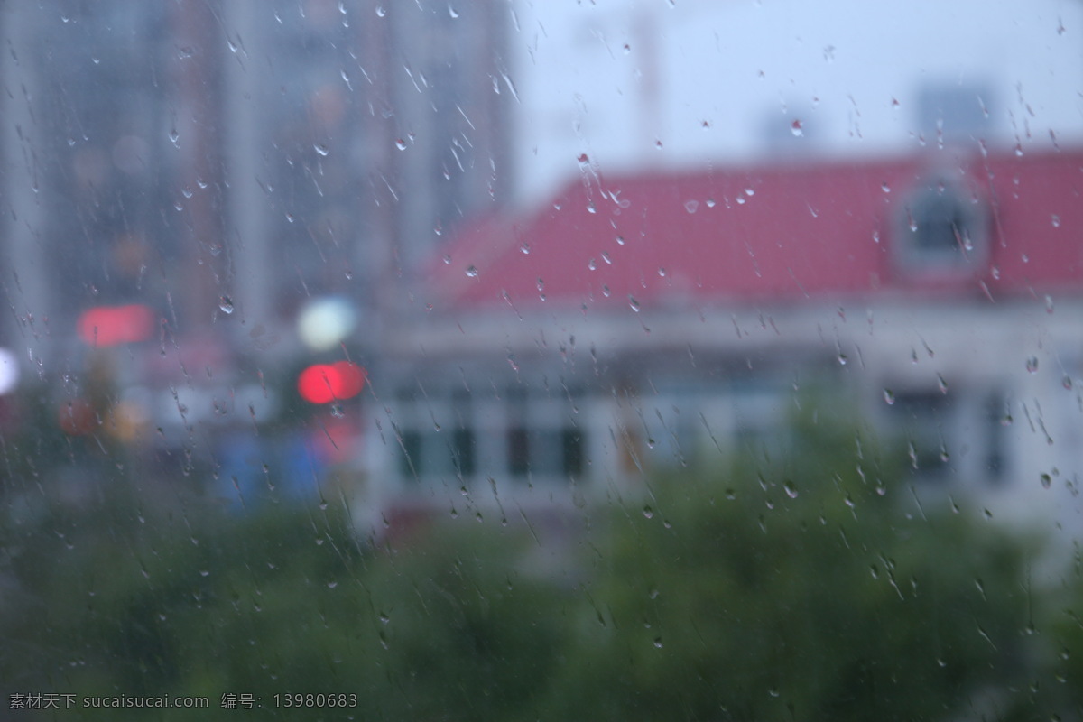 入夜的雨景 雨景 玻璃 模糊 灯光 入夜 旅游摄影