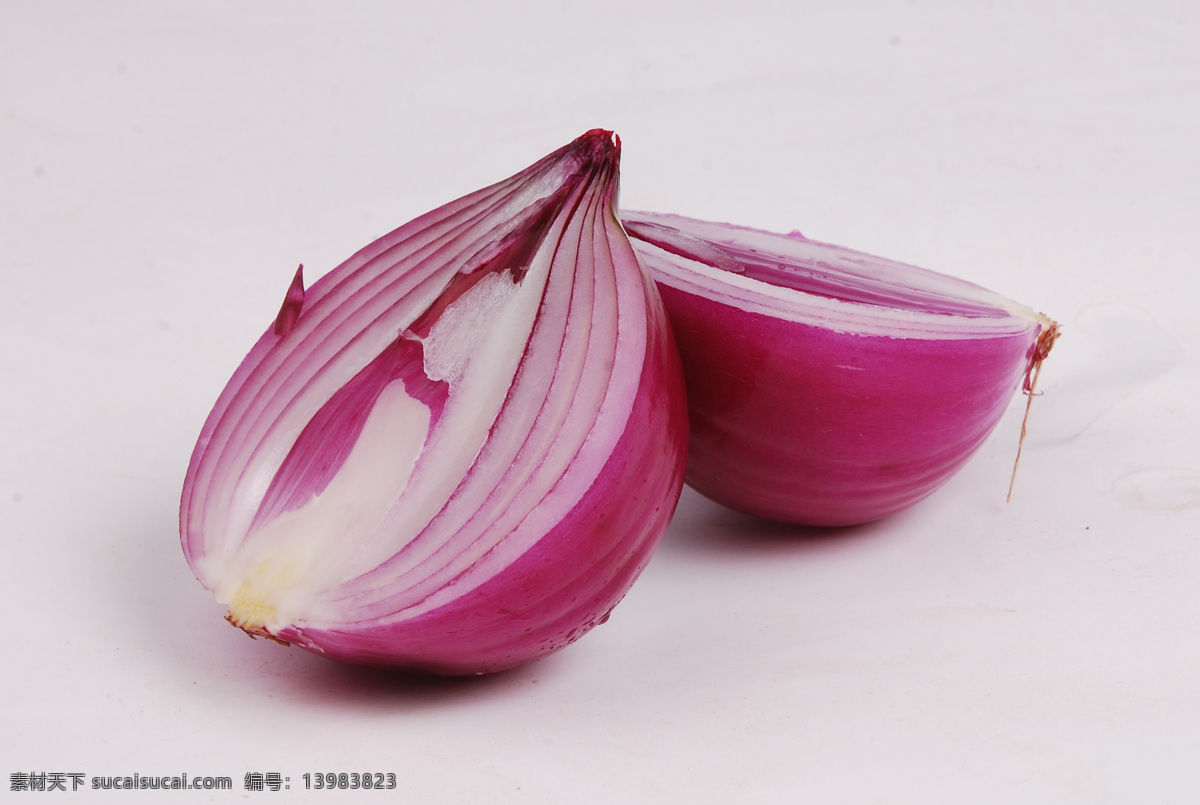 洋葱 餐饮美食 绿叶 生物世界 食物原料 蔬菜 新鲜蔬菜 紫洋葱 叶子 风景 生活 旅游餐饮