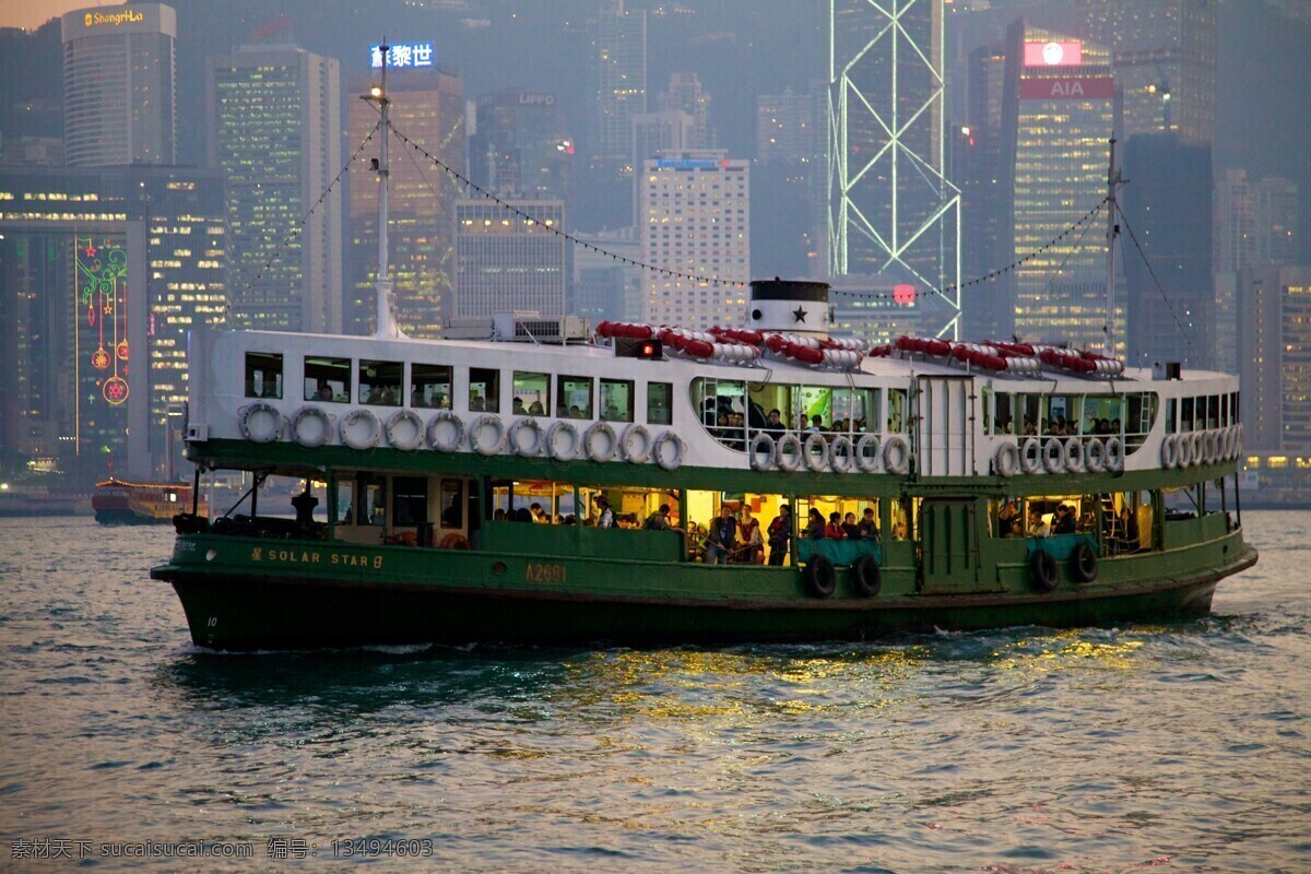 香港天星小轮 香港 天星小轮 游轮 湖水 建筑物 国内旅游 旅游摄影