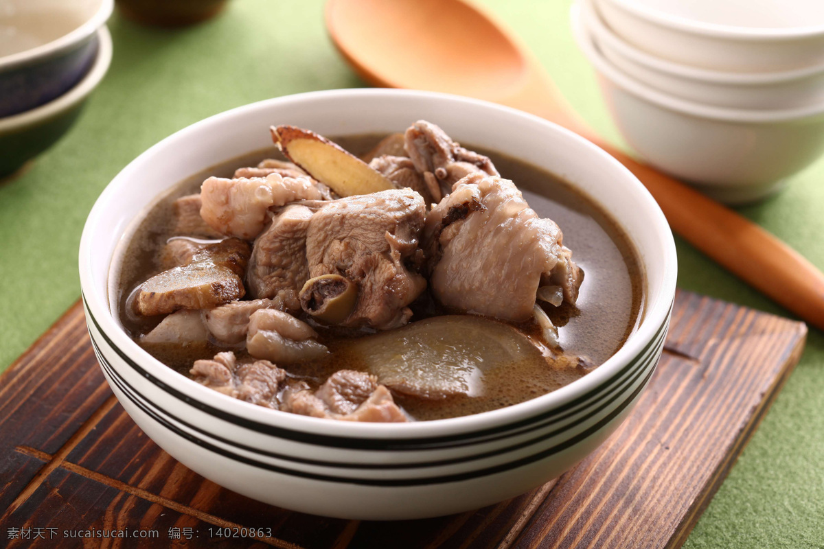 老鸡乸药材汤 食材 汤 鸡腿 瘦肉 药材 药膳 枸杞 莲子 煲汤 摄影图片 餐饮美食 传统美食