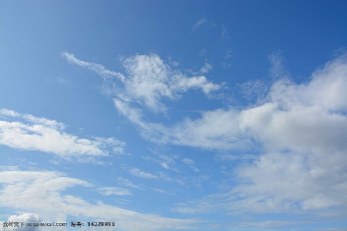 蓝天 白云 蓝天白云 天空 美丽云彩 云朵 蓝色天空 蔚蓝的天空 深邃的天空 白云朵朵 棉柔的白云 云彩 自然景观 自然风景